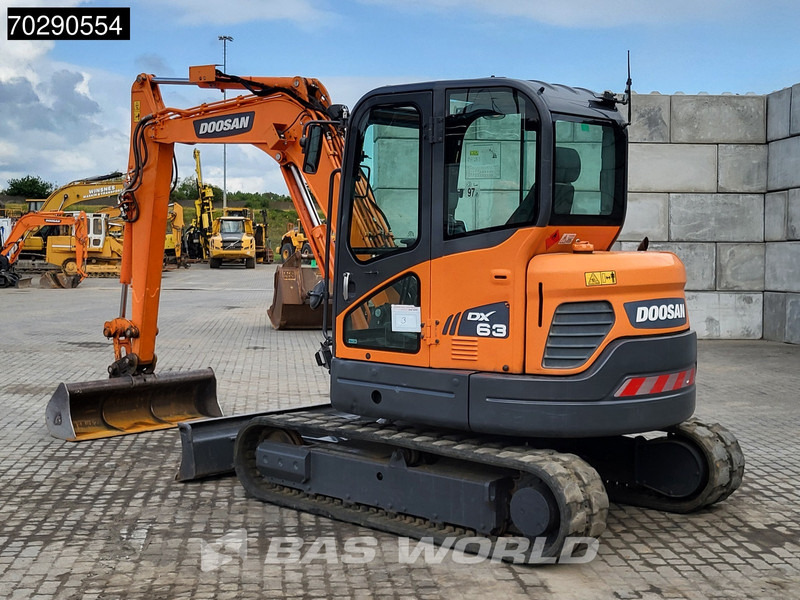 Doosan DX63-3 - Мини багер: снимка 5 Doosan DX63-3 - Мини багер: снимка 5