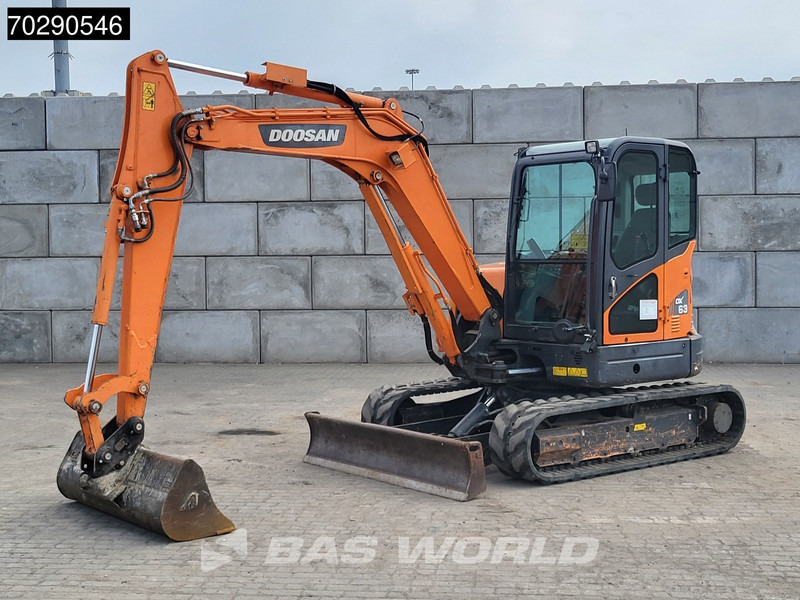 Doosan DX63-3 - Мини багер: снимка 2 Doosan DX63-3 - Мини багер: снимка 2