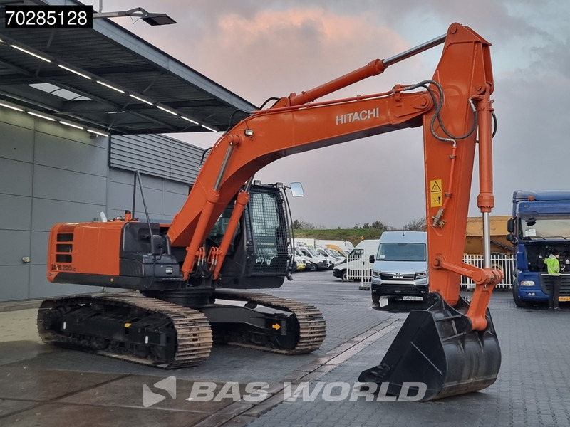 Hitachi ZX220 LC-GI NEW UNUSED - Верижен багер: снимка 5 Hitachi ZX220 LC-GI NEW UNUSED - Верижен багер: снимка 5