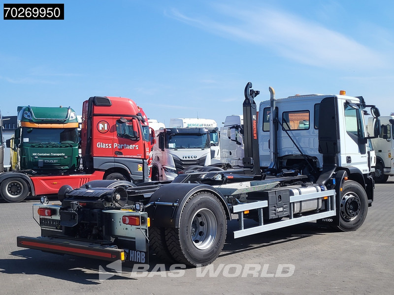 Iveco Eurocargo 180E320 4X2 NEW! 14tons Hiab Multilift ULT14S51 ACC Euro 6 - Мултилифт с кука камион: снимка 5 Iveco Eurocargo 180E320 4X2 NEW! 14tons Hiab Multilift ULT14S51 ACC Euro 6 - Мултилифт с кука камион: снимка 5