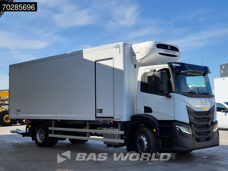 Iveco S-Way 400 4X2 NEW! 19t Thermo King T-1200 ATP Automatic 2000kg Ladebordwand Euro 6 - Рефрижератор камион: снимка 3 Iveco S-Way 400 4X2 NEW! 19t Thermo King T-1200 ATP Automatic 2000kg Ladebordwand Euro 6 - Рефрижератор камион: снимка 3