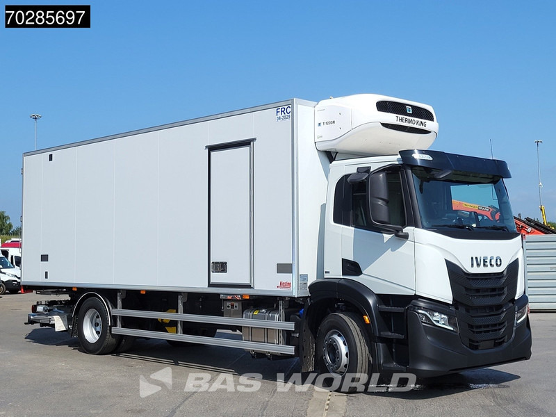 Iveco S-Way 400 4X2 NEW! Thermo King T-1200R ATP 2000kg Ladebordwand Navi ACC - Рефрижератор камион: снимка 3 Iveco S-Way 400 4X2 NEW! Thermo King T-1200R ATP 2000kg Ladebordwand Navi ACC - Рефрижератор камион: снимка 3