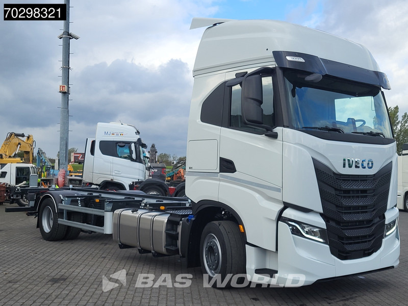 Iveco S-Way 460 4X2 NEW! BDF Navi ACC LED Automatic Euro 6 - Контейнеровоз/ Сменна каросерия камион: снимка 3 Iveco S-Way 460 4X2 NEW! BDF Navi ACC LED Automatic Euro 6 - Контейнеровоз/ Сменна каросерия камион: снимка 3