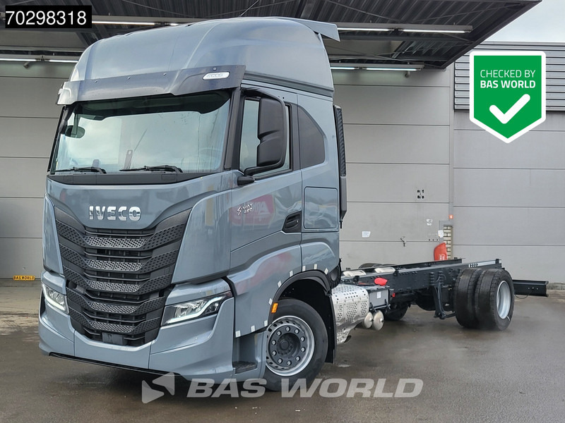 Iveco S-Way 460 4X2 NEW! Chassis FULL AIR ACC LED Euro 6 - Шаси кабина: снимка 1 Iveco S-Way 460 4X2 NEW! Chassis FULL AIR ACC LED Euro 6 - Шаси кабина: снимка 1