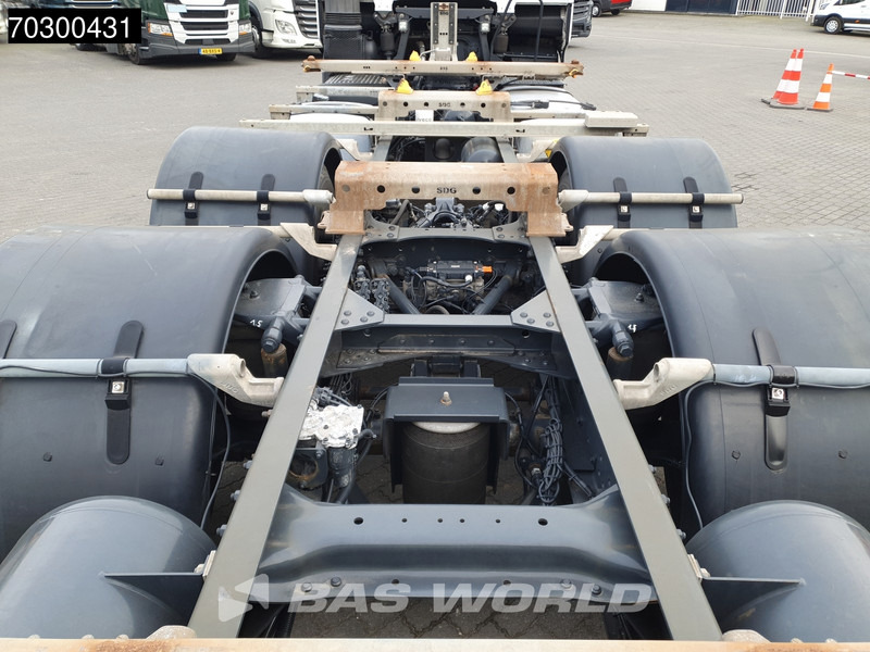 Контейнеровоз/ Сменна каросерия камион Iveco S-Way 510 6X2 Retarder Full Air Lift Axle BDF Euro 6: снимка 11 Контейнеровоз/ Сменна каросерия камион Iveco S-Way 510 6X2 Retarder Full Air Lift Axle BDF Euro 6: снимка 11