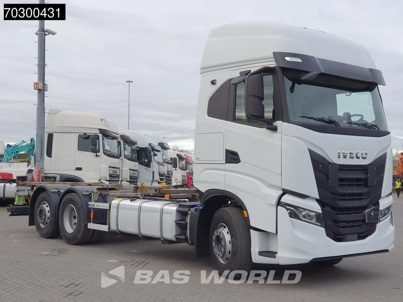Контейнеровоз/ Сменна каросерия камион Iveco S-Way 510 6X2 Retarder Full Air Lift Axle BDF Euro 6: снимка 7 Контейнеровоз/ Сменна каросерия камион Iveco S-Way 510 6X2 Retarder Full Air Lift Axle BDF Euro 6: снимка 7