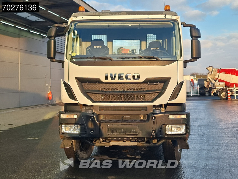 Бордови камион, Камион с кран Iveco Trakker 360 6X4 Palfinger PK 18502 SH D Kran Crane Big axle Euro 6: снимка 13