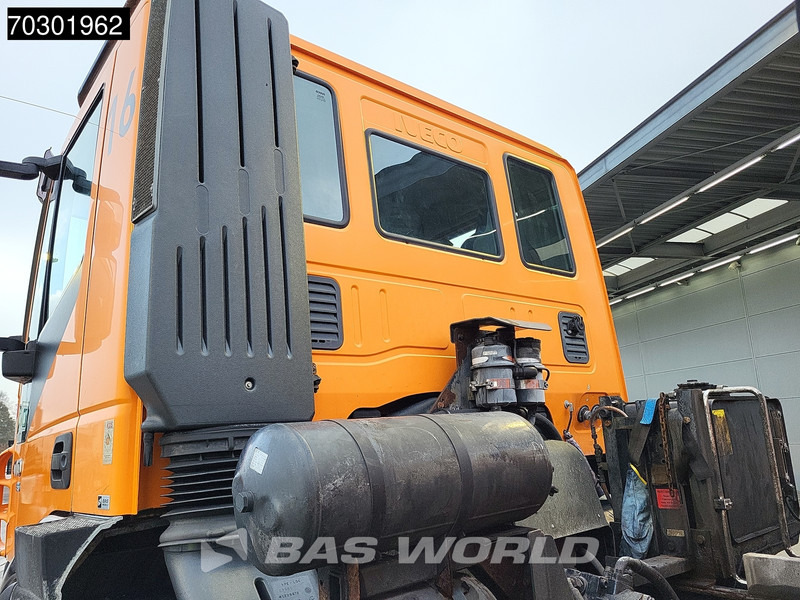 Iveco Trakker 410 6X4 5m3 Meiller 3-way tipper Lift+Steering axle Big-Axle Euro 5 - Самосвал камион: снимка 3 Iveco Trakker 410 6X4 5m3 Meiller 3-way tipper Lift+Steering axle Big-Axle Euro 5 - Самосвал камион: снимка 3