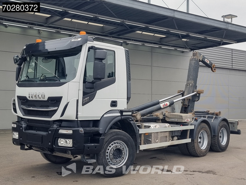 Iveco X-Way 460 6X4 20 Tons HYVA Hook Navi Euro 6 - Мултилифт с кука камион: снимка 3 Iveco X-Way 460 6X4 20 Tons HYVA Hook Navi Euro 6 - Мултилифт с кука камион: снимка 3