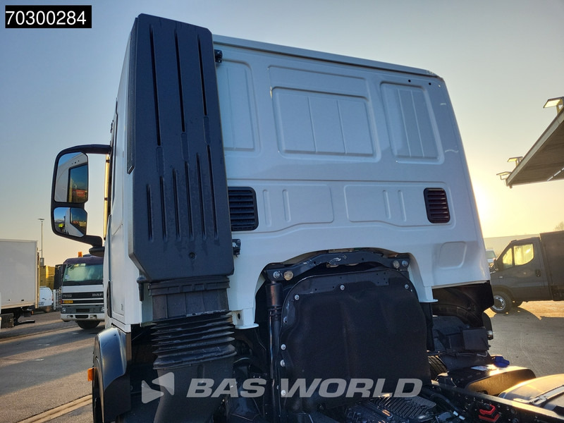 Iveco X-Way 500 X-Way 6X4 NEW 6x4 chassis Sleepercab Rear Air suspension Automatic Euro 6 - Шаси кабина: снимка 5 Iveco X-Way 500 X-Way 6X4 NEW 6x4 chassis Sleepercab Rear Air suspension Automatic Euro 6 - Шаси кабина: снимка 5