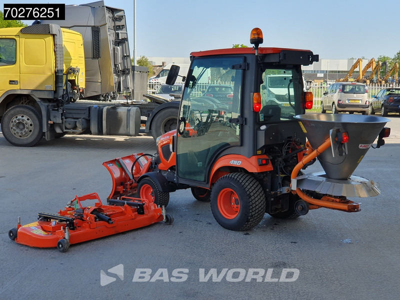 Kubota BX231 D-C C10 4X4 4x4 - INCL ATTACHMENTS - Трактор: снимка 2 Kubota BX231 D-C C10 4X4 4x4 - INCL ATTACHMENTS - Трактор: снимка 2