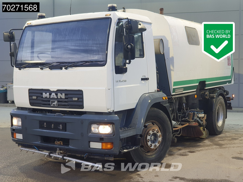 MAN LE 15.250 4X2 Eurovoirie Sweeper Manual Steelsuspension Euro 3 - Мотометачна машина: снимка 1 MAN LE 15.250 4X2 Eurovoirie Sweeper Manual Steelsuspension Euro 3 - Мотометачна машина: снимка 1