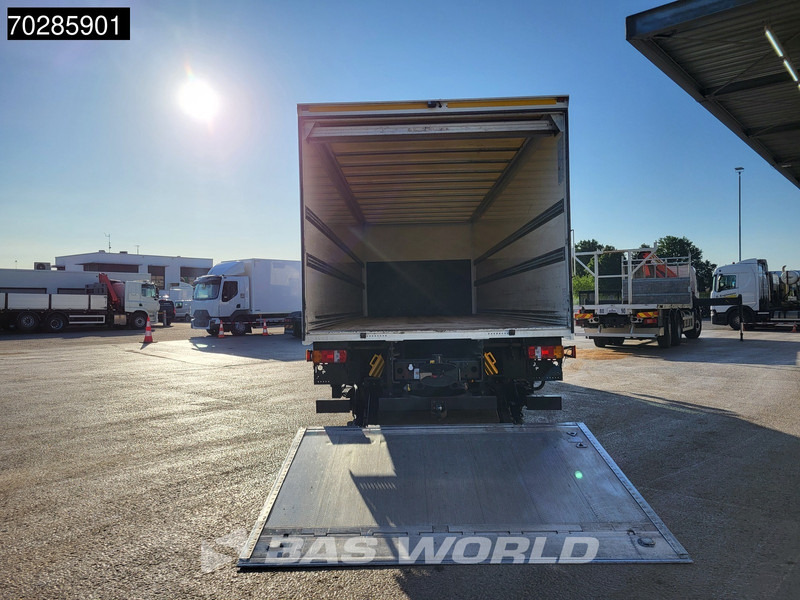 MAN TGM 26.320 6X2 26tonner Automatic Ladebordwand Liftachse Navi Euro 6 - Камион фургон: снимка 3 MAN TGM 26.320 6X2 26tonner Automatic Ladebordwand Liftachse Navi Euro 6 - Камион фургон: снимка 3