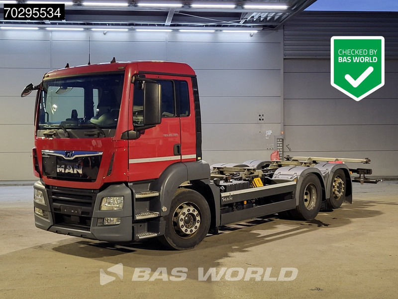 MAN TGS 26.320 6X2 ADR BDF Lift + Steering Axle Euro 6 - Контейнеровоз/ Сменна каросерия камион: снимка 1 MAN TGS 26.320 6X2 ADR BDF Lift + Steering Axle Euro 6 - Контейнеровоз/ Сменна каросерия камион: снимка 1