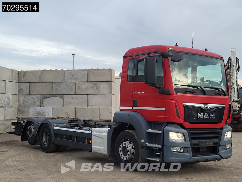 MAN TGS 26.320 TGS 6X2 ADR BDF Lift + Steering Axle Euro 6 - Контейнеровоз/ Сменна каросерия камион: снимка 3 MAN TGS 26.320 TGS 6X2 ADR BDF Lift + Steering Axle Euro 6 - Контейнеровоз/ Сменна каросерия камион: снимка 3