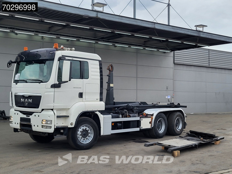 MAN TGS 33.440 6X4 25Ton AJK NHS25-5930 hooklift with 5th wheel Wechselsystem Manual Big-Axle Euro 5 - Мултилифт с кука камион: снимка 1 MAN TGS 33.440 6X4 25Ton AJK NHS25-5930 hooklift with 5th wheel Wechselsystem Manual Big-Axle Euro 5 - Мултилифт с кука камион: снимка 1