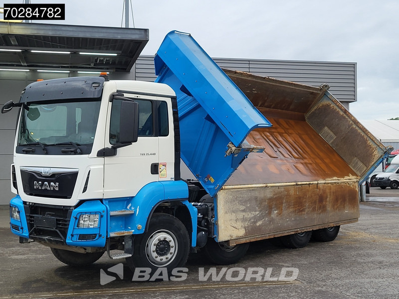 MAN TGS 35.440 8X4 14m3 Meiller 2-way tipper Automatic Big-Axle Steelsuspension Euro 6 - Самосвал камион: снимка 3 MAN TGS 35.440 8X4 14m3 Meiller 2-way tipper Automatic Big-Axle Steelsuspension Euro 6 - Самосвал камион: снимка 3