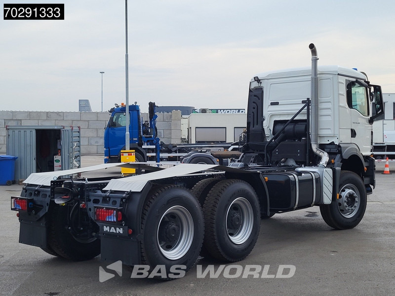 MAN TGS 40.400 6X4 NEW 6x4 chassis PTO Preparation Steelsuspension Big-Axle Automatic Euro 2 - Шаси кабина: снимка 5 MAN TGS 40.400 6X4 NEW 6x4 chassis PTO Preparation Steelsuspension Big-Axle Automatic Euro 2 - Шаси кабина: снимка 5