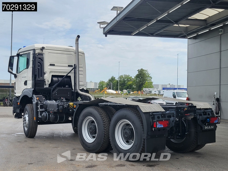 MAN TGS 40.400 6X4 NEW 6x4 chassis PTO Preparation Steelsuspension Big-Axle Automatic Euro 2 - Шаси кабина: снимка 2 MAN TGS 40.400 6X4 NEW 6x4 chassis PTO Preparation Steelsuspension Big-Axle Automatic Euro 2 - Шаси кабина: снимка 2