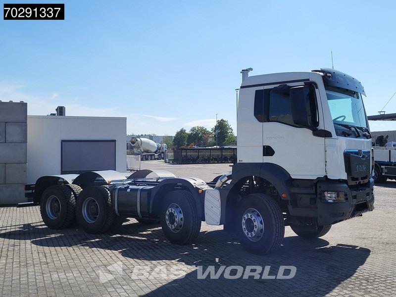 MAN TGS 41.400 8X4 New! Steelsuspension Big-Axle Manual Euro 2 - Шаси кабина: снимка 3 MAN TGS 41.400 8X4 New! Steelsuspension Big-Axle Manual Euro 2 - Шаси кабина: снимка 3