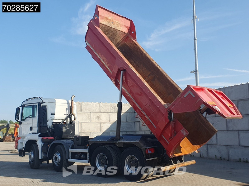 MAN TGS 41.440 8X4 15m3 Retarder Big-Axle Steelsuspension Euro 6 - Самосвал камион: снимка 2 MAN TGS 41.440 8X4 15m3 Retarder Big-Axle Steelsuspension Euro 6 - Самосвал камион: снимка 2
