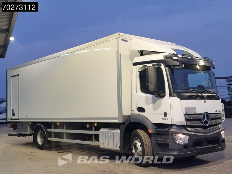 Лизинг на Mercedes-Benz Actros 1827 4X2 2.000kg Ladebordwand Automatic Xenon ClassicSpace Euro 6 Mercedes-Benz Actros 1827 4X2 2.000kg Ladebordwand Automatic Xenon ClassicSpace Euro 6: снимка 12
