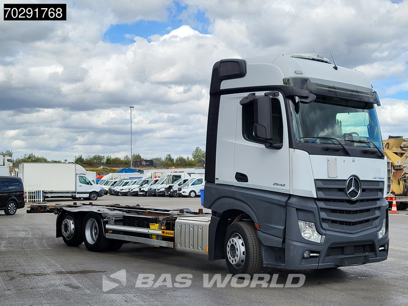 Mercedes-Benz Actros 2542 Actros 6X2 BDF Full air suspension BigSpace Standklima Automatic Euro 6 - Контейнеровоз/ Сменна каросерия камион: снимка 3 Mercedes-Benz Actros 2542 Actros 6X2 BDF Full air suspension BigSpace Standklima Automatic Euro 6 - Контейнеровоз/ Сменна каросерия камион: снимка 3