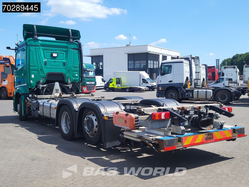 Mercedes-Benz Actros 2545 6X2 Retarder Lift+Steering Axle Euro 6 - Контейнеровоз/ Сменна каросерия камион: снимка 2 Mercedes-Benz Actros 2545 6X2 Retarder Lift+Steering Axle Euro 6 - Контейнеровоз/ Сменна каросерия камион: снимка 2