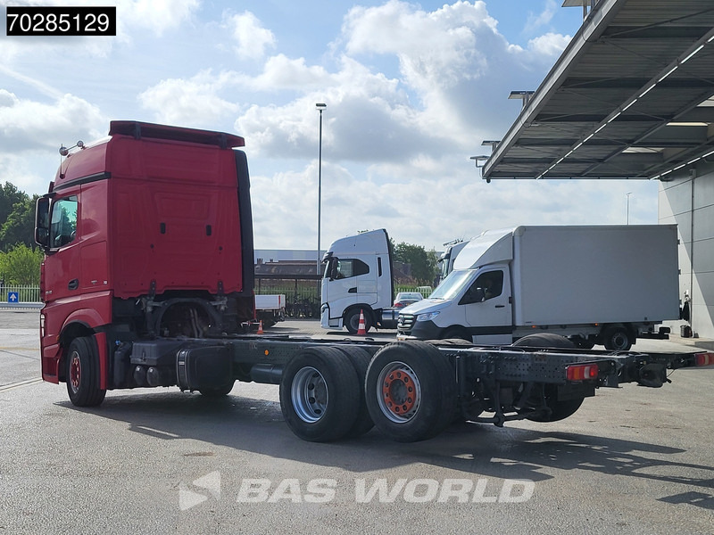 Mercedes-Benz Actros 2548 Actros 6X2 BigSpace Retarder PTO Liftachse Xenon ACC Navi Euro 6 - Шаси кабина: снимка 2 Mercedes-Benz Actros 2548 Actros 6X2 BigSpace Retarder PTO Liftachse Xenon ACC Navi Euro 6 - Шаси кабина: снимка 2