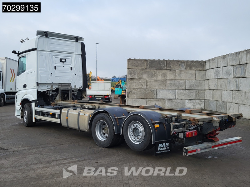 Mercedes-Benz Actros 2553 Actros 6X2 Full Air Retarder Lift Axle Euro 6 - Контейнеровоз/ Сменна каросерия камион: снимка 2 Mercedes-Benz Actros 2553 Actros 6X2 Full Air Retarder Lift Axle Euro 6 - Контейнеровоз/ Сменна каросерия камион: снимка 2