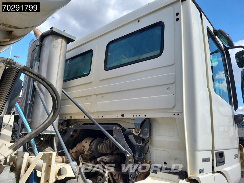 Mercedes-Benz Actros 3241 8X4 9m3 Schwing Stetter Retarder Big-Axle Steelsuspension 3-Pedals Euro 4 - Бетоновоз: снимка 5 Mercedes-Benz Actros 3241 8X4 9m3 Schwing Stetter Retarder Big-Axle Steelsuspension 3-Pedals Euro 4 - Бетоновоз: снимка 5