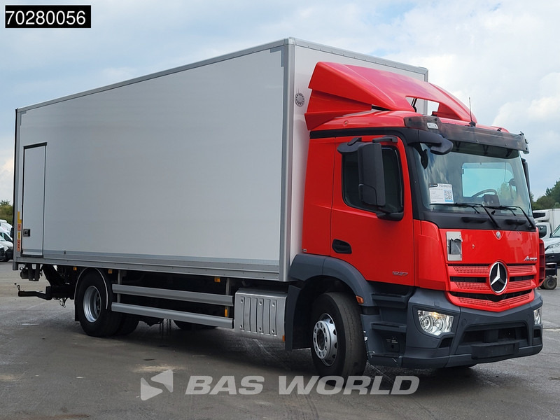 Mercedes-Benz Antos 1827 4X2 19tonner 2000kg Ladebordwand Automatic Euro 6 - Камион фургон: снимка 5 Mercedes-Benz Antos 1827 4X2 19tonner 2000kg Ladebordwand Automatic Euro 6 - Камион фургон: снимка 5