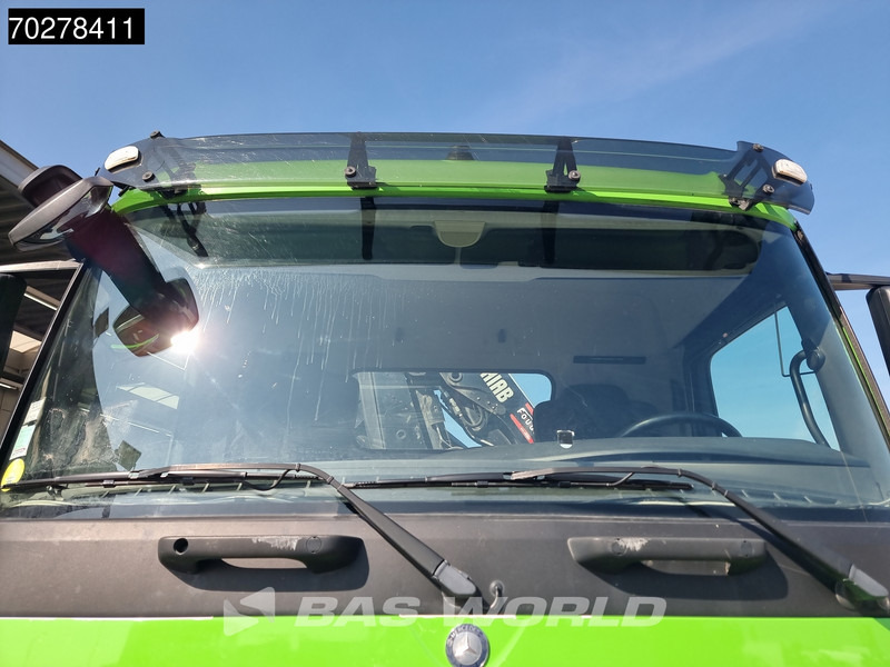 Interior photo 1: Бордови камион, Камион с кран Mercedes-Benz Arocs 1830 4X2 Hiab 122 ES-3 HIPRO Kran Crane Big-Axle Euro 6