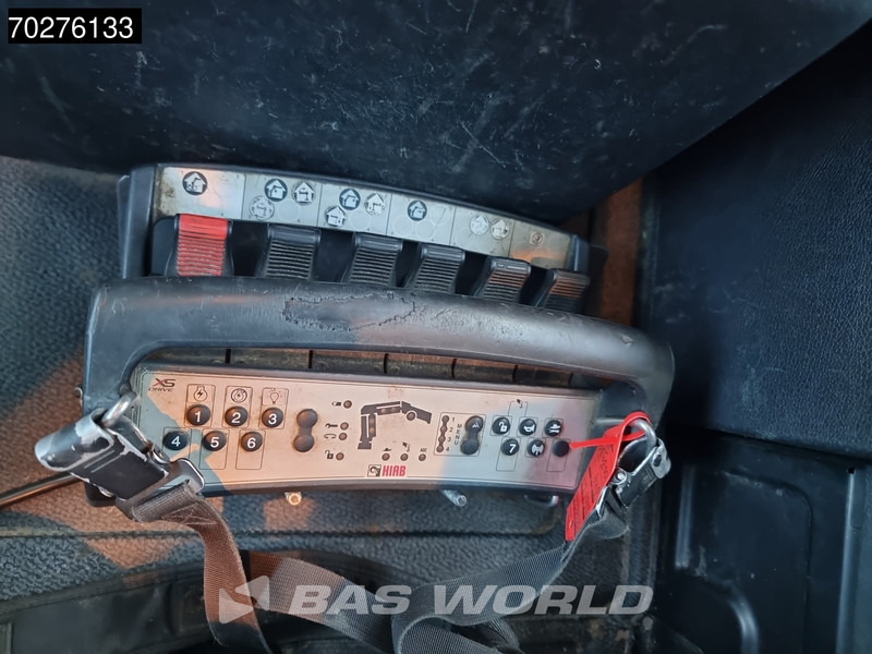 Interior photo 1: Бордови камион, Камион с кран Mercedes-Benz Arocs 2636 6X4 HIAB X-HIDUO 188 ES-S Crane Kran Big axle Euro 6