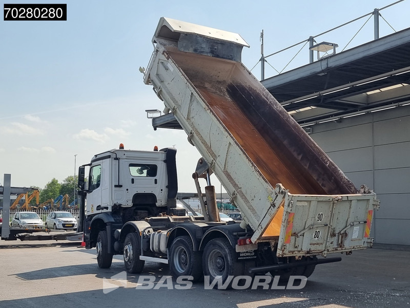 Mercedes-Benz Arocs 3240 8X4 12m3 3-Side Tipper Automatic Euro 6 - Самосвал камион: снимка 3 Mercedes-Benz Arocs 3240 8X4 12m3 3-Side Tipper Automatic Euro 6 - Самосвал камион: снимка 3