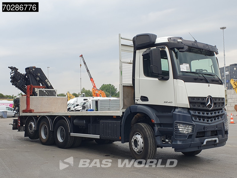 Лизинг на Mercedes-Benz Arocs 3240 8X4 HIAB 211E-6 HIPRO Big-Axle Lift+Steering Navi Euro 6 Mercedes-Benz Arocs 3240 8X4 HIAB 211E-6 HIPRO Big-Axle Lift+Steering Navi Euro 6: снимка 16