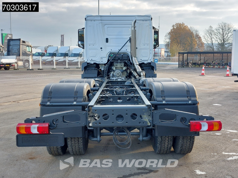 Mercedes-Benz Arocs 3340 6X4 NEW EURO 5 Chassis Steel Suspension Big-Axle Automatic - Шаси кабина: снимка 3 Mercedes-Benz Arocs 3340 6X4 NEW EURO 5 Chassis Steel Suspension Big-Axle Automatic - Шаси кабина: снимка 3
