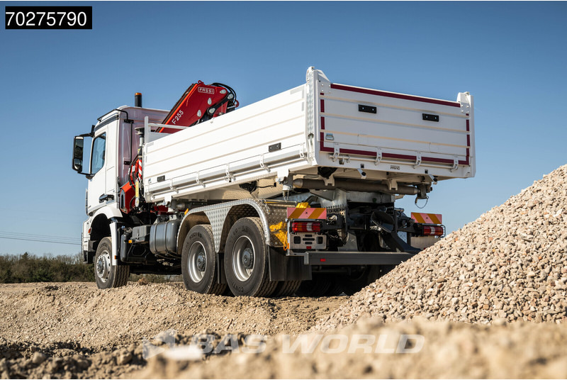 Mercedes-Benz Arocs 3348 6X6 Full Steel Retarder Fassi 25T/M Crane Kran Euro 6 - Самосвал камион, Камион с кран: снимка 5 Mercedes-Benz Arocs 3348 6X6 Full Steel Retarder Fassi 25T/M Crane Kran Euro 6 - Самосвал камион, Камион с кран: снимка 5