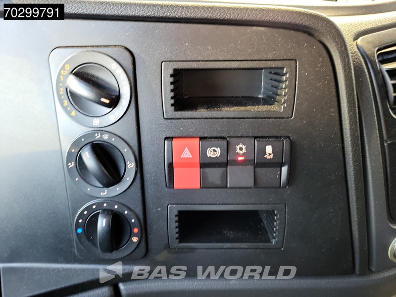 Камион фургон Mercedes-Benz Atego 818 4X2 8tonner Automatic 1000kg Ladebordwand Airco Euro 6: снимка 19
