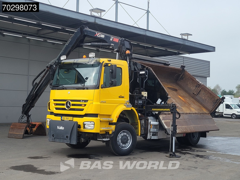 Mercedes-Benz Axor 2124 Axor 4X4 8m3 Tipper HIAB 122 B-2 HIDUO Crane Steel suspension Automatic Big-Axle Euro 5 - Самосвал камион, Камион с кран: снимка 5 Mercedes-Benz Axor 2124 Axor 4X4 8m3 Tipper HIAB 122 B-2 HIDUO Crane Steel suspension Automatic Big-Axle Euro 5 - Самосвал камион, Камион с кран: снимка 5