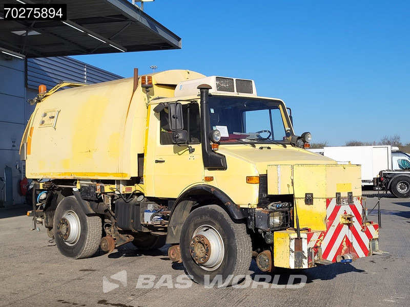 Mercedes-Benz Unimog 1650 4X4 Assaloni Vaccuum truck 4x4 Railway Manual Euro 2 - Каналопочистваща машина: снимка 3 Mercedes-Benz Unimog 1650 4X4 Assaloni Vaccuum truck 4x4 Railway Manual Euro 2 - Каналопочистваща машина: снимка 3