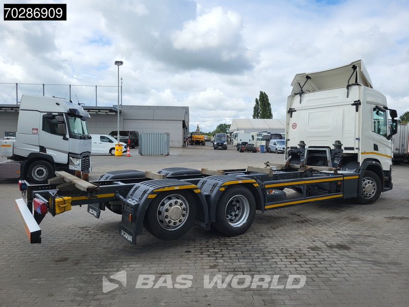Scania G320 6X2 BDF Lift Axle Automatic Euro 6 - Контейнеровоз/ Сменна каросерия камион: снимка 5 Scania G320 6X2 BDF Lift Axle Automatic Euro 6 - Контейнеровоз/ Сменна каросерия камион: снимка 5