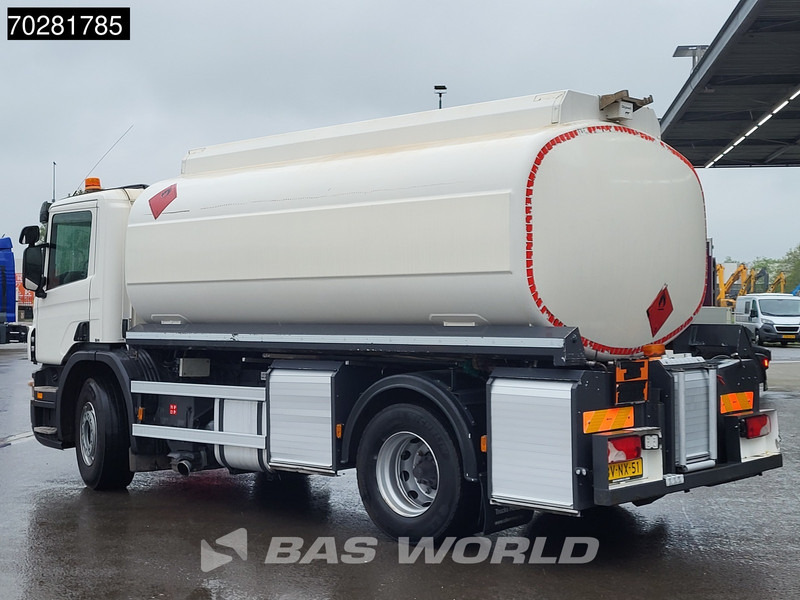Scania P230 4X2 NL-Truck 3 compartments 16.300 Ltr ADR 3-Pedals Euro 5 - Камион цистерна: снимка 2 Scania P230 4X2 NL-Truck 3 compartments 16.300 Ltr ADR 3-Pedals Euro 5 - Камион цистерна: снимка 2