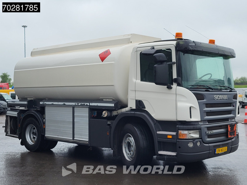 Scania P230 4X2 NL-Truck 3 compartments 16.300 Ltr ADR 3-Pedals Euro 5 - Камион цистерна: снимка 3 Scania P230 4X2 NL-Truck 3 compartments 16.300 Ltr ADR 3-Pedals Euro 5 - Камион цистерна: снимка 3