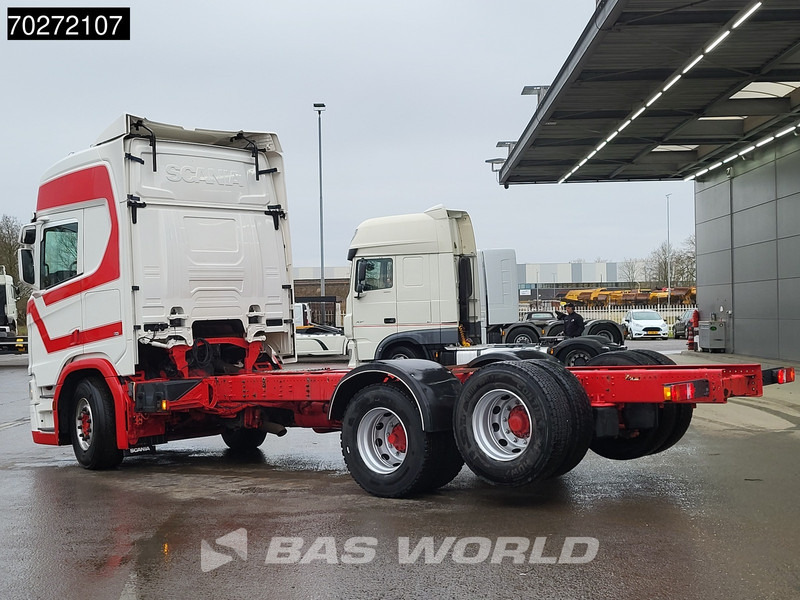 Scania R500 6X2 Chassis Retarder ACC Navi Liftachse Automatic Euro 6 - Шаси кабина: снимка 2 Scania R500 6X2 Chassis Retarder ACC Navi Liftachse Automatic Euro 6 - Шаси кабина: снимка 2