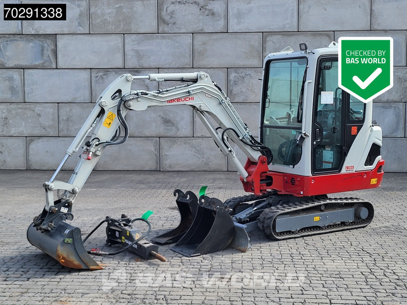 Takeuchi TB225 HAMMER + 3 BUCKETS - Мини багер: снимка 1 Takeuchi TB225 HAMMER + 3 BUCKETS - Мини багер: снимка 1