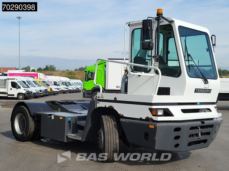 Terberg YT222 4X2 NL-Truck EPA Big-Axle Hebesattel - Терминален влекач: снимка 3 Terberg YT222 4X2 NL-Truck EPA Big-Axle Hebesattel - Терминален влекач: снимка 3