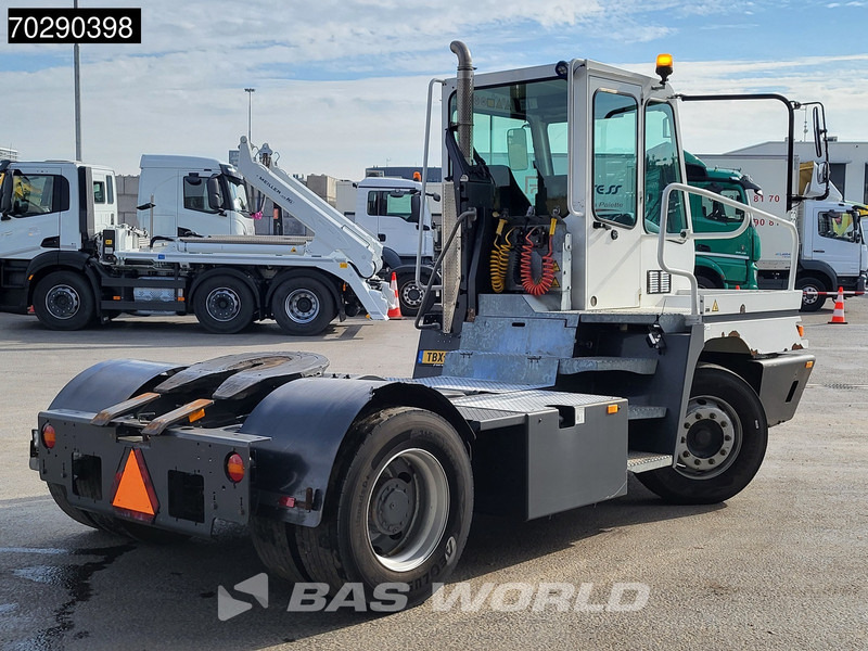 Terberg YT222 4X2 NL-Truck EPA Big-Axle Hebesattel - Терминален влекач: снимка 5 Terberg YT222 4X2 NL-Truck EPA Big-Axle Hebesattel - Терминален влекач: снимка 5