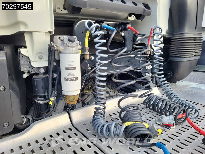 Лизинг на DAF XF 480 4X2 SSC 2xTanks ACC Euro 6 DAF XF 480 4X2 SSC 2xTanks ACC Euro 6: снимка 11 Лизинг на DAF XF 480 4X2 SSC 2xTanks ACC Euro 6 DAF XF 480 4X2 SSC 2xTanks ACC Euro 6: снимка 11