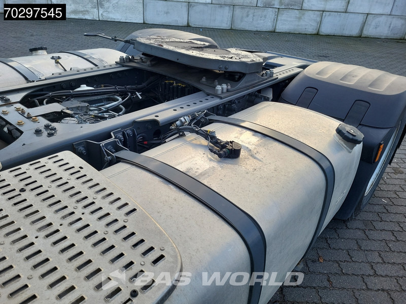 Лизинг на DAF XF 480 4X2 SSC 2xTanks ACC Euro 6 DAF XF 480 4X2 SSC 2xTanks ACC Euro 6: снимка 12 Лизинг на DAF XF 480 4X2 SSC 2xTanks ACC Euro 6 DAF XF 480 4X2 SSC 2xTanks ACC Euro 6: снимка 12